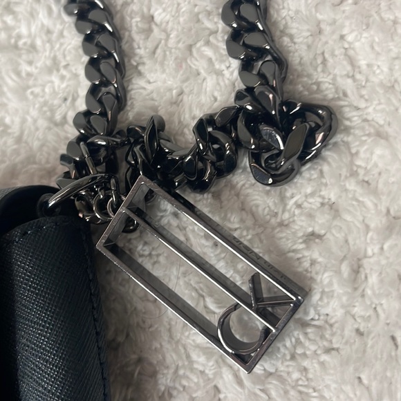 Calvin Klein. Navy Blue Leather Purse. New - Picture 4 of 6